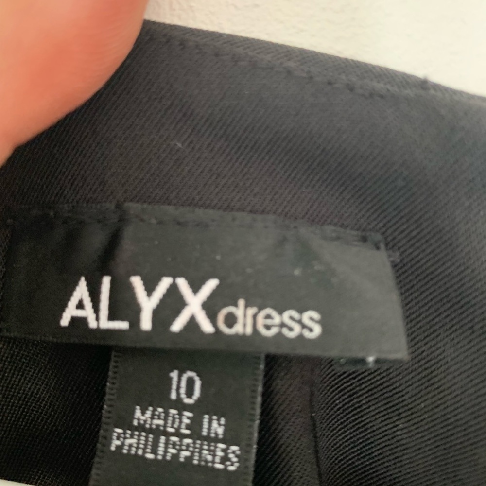 Women’s mid length dress - Picture 3 of 3